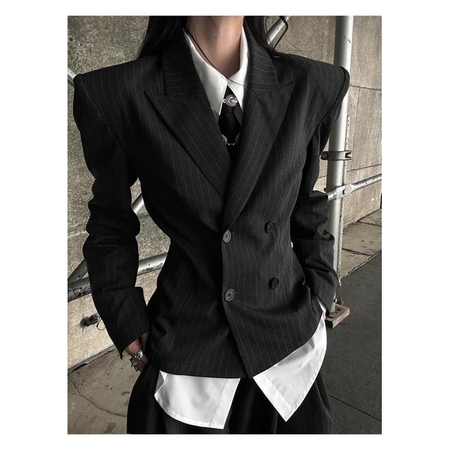 Pinstriped Peak-Lapel Double-Breasted Blazer, Baggy High-Waist Pants & Plain Collared Shirt