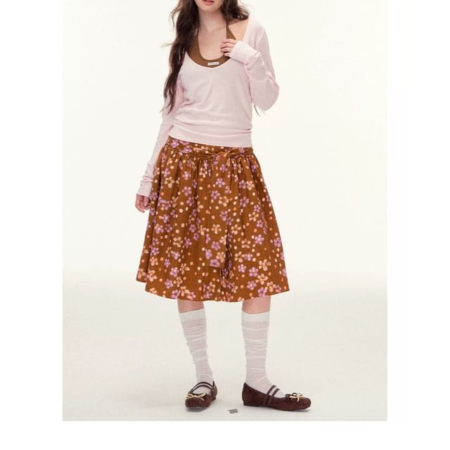 Halter Plain Top / Long Sleeve V-Neck Plain Ruched T-Shirt / High Waist Floral Print Midi A-Line Skirt / Set