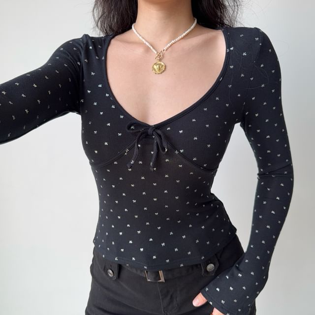 V-Neck Long Sleeve Bow Print Slim Fit T-Shirt