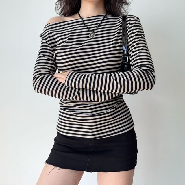 Striped Boat Neck T-Shirt with Long Sleeves, Slim Fit, Casual Style
