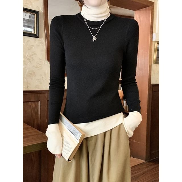 Long Sleeve Turtleneck Two-Tone Knit Shirt