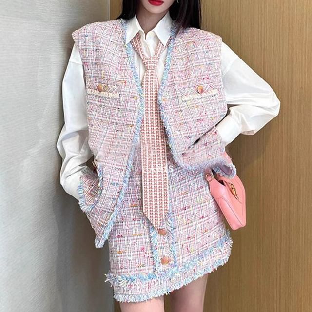 V-Neck Fringed Open Front Tweed Vest / Sleeveless Notch Neck Mini Shift Dress / High Rise Mini A-Line Skirt / Shorts