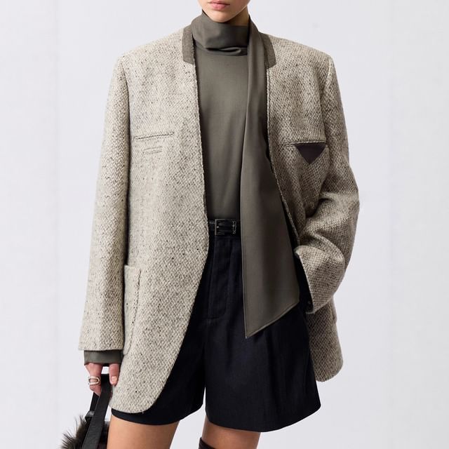 V-Neck One-Buttoned Tweed Oversized Blazer