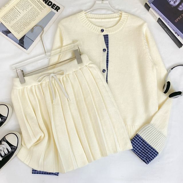 Set: Round Neck Plaid Panel Cardigan + Drawstring Waist Plain Pleated Knit Mini A-Line Skirt