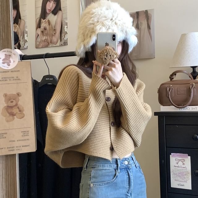 Crew Neck Button-Up Plain Crop Cardigan