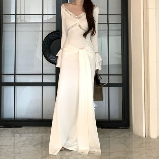 Long-Sleeve V-Neck Plain Knot Lace Panel Maxi Sheath Dress