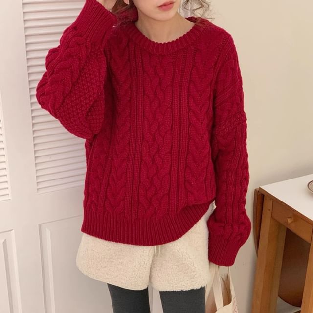 Cable Knit Crew Neck Pullover Sweater
