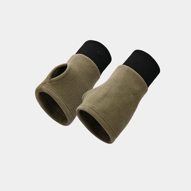 Fingerless Knit Gloves