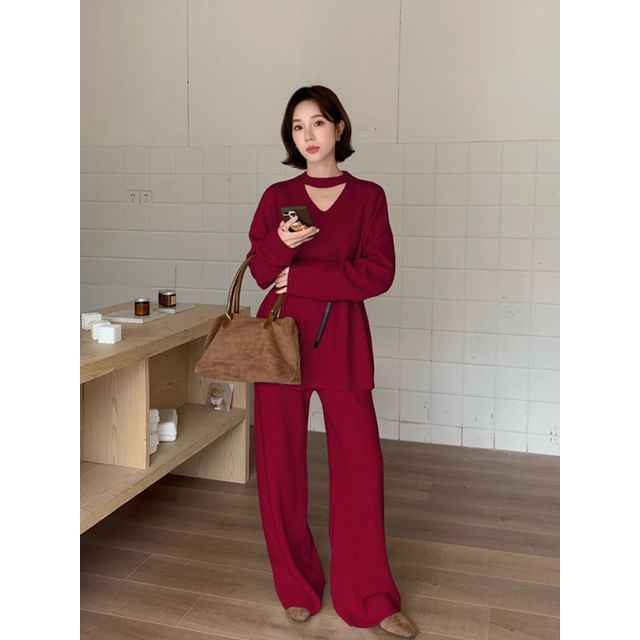 Set: V-Neck Sweater with High-Waist Wide Leg Trousers