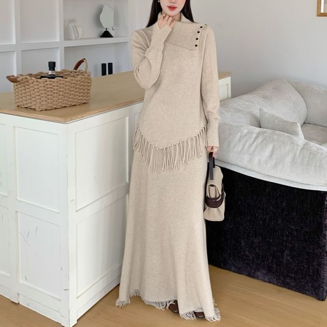 Set: Fringed Hem Sweater with Mock Neck and Maxi A-Line Skirt