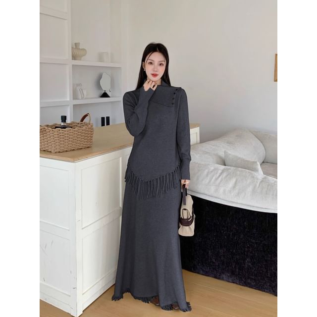 Set: Fringed Hem Sweater with Mock Neck and Maxi A-Line Skirt