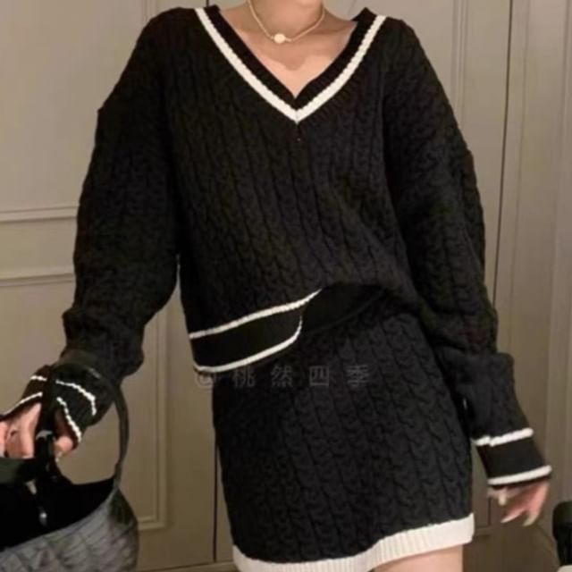 Matching Set: Striped Cable Knit V-Neck Sweater & High-Waist Pencil Skirt