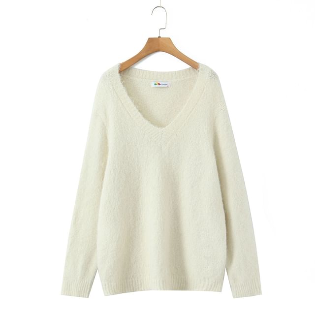 Classic V-Neck Solid Knit Pullover