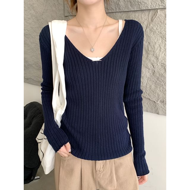 Long-Sleeve V-Neck Solid Knit Top
