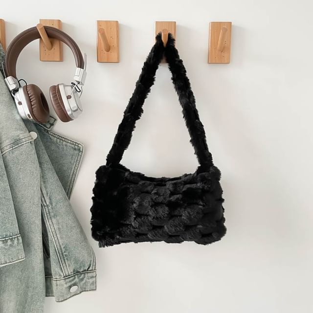 Fluffy Plain Shoulder Bag