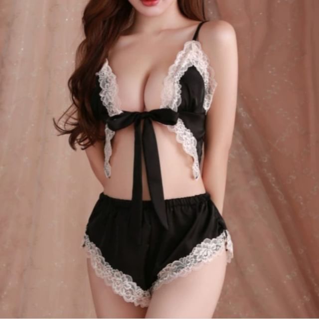 Lace Trim Tie Front Crop Camisole Top and Shorts Set