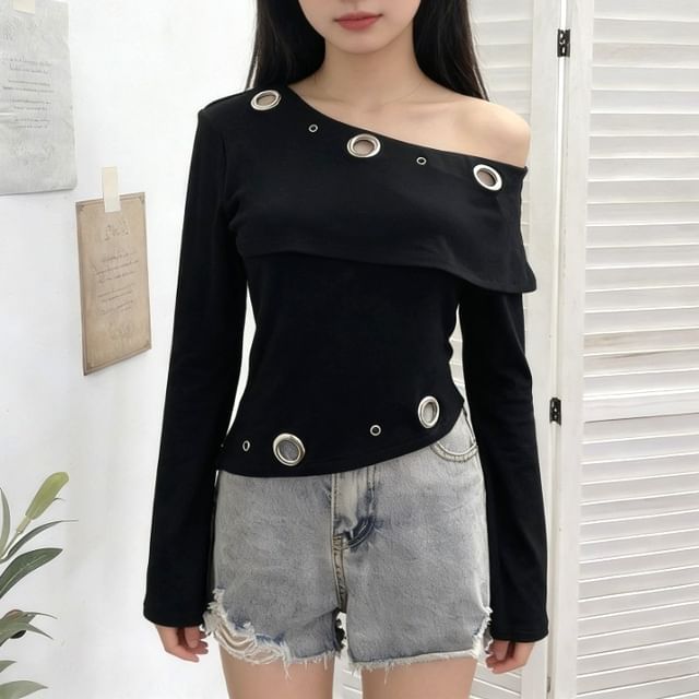 Off-Shoulder Grommet Long-Sleeve Crop Tee
