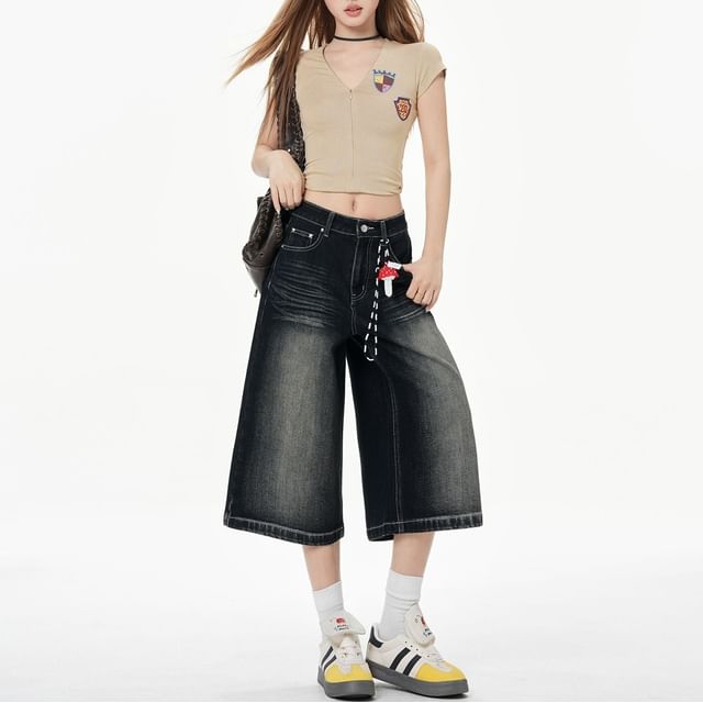 Mid Rise Washed Wide Leg Jorts