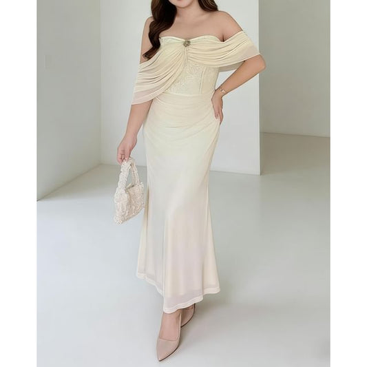 Set: Off-Shoulder Lace Panel Ruched Maxi Mermaid Dress + Brooch
