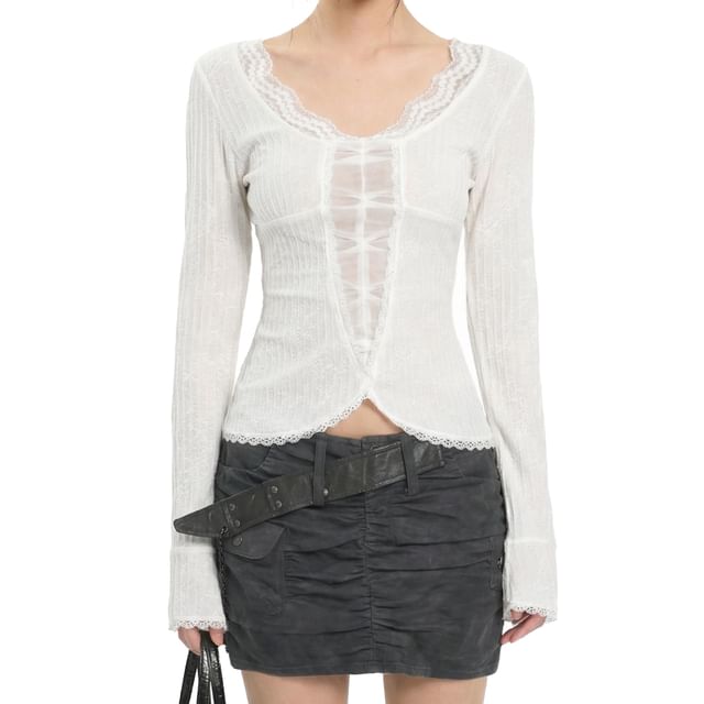 Lace Trim Scoop Neck Blouse