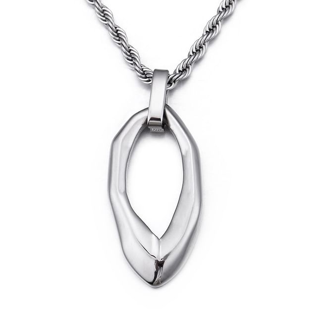 Hollow Oval Pendant Necklace