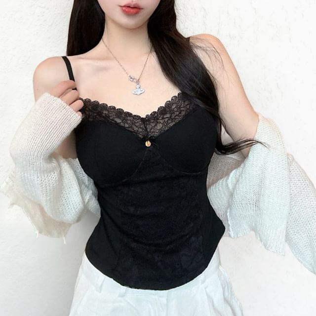 Lace Trim V-Neck Padded Crop Camisole