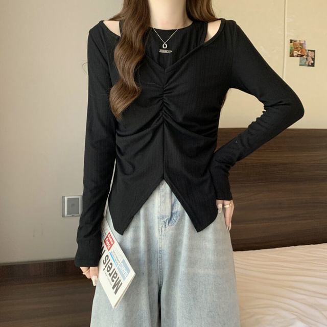 Asymmetric Cold-Shoulder Long Sleeve Tee
