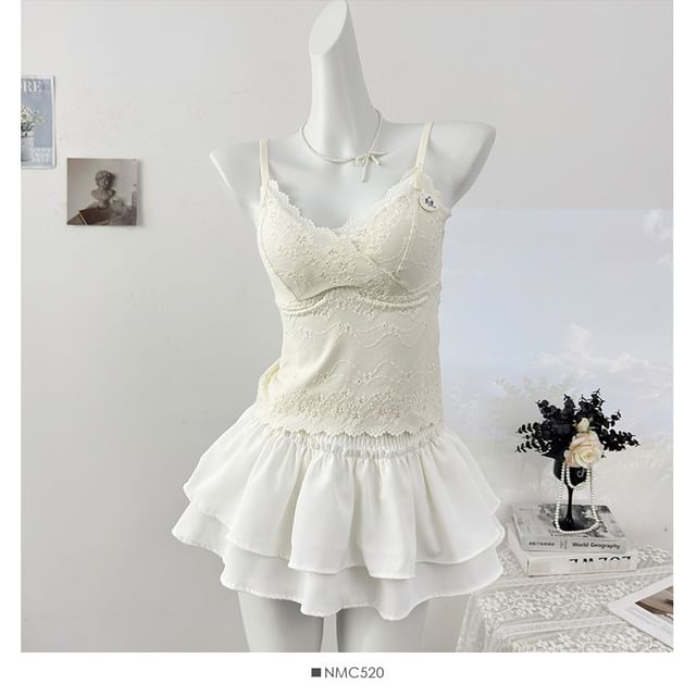 V-Neck Lace Slim-Fit Camisole Top