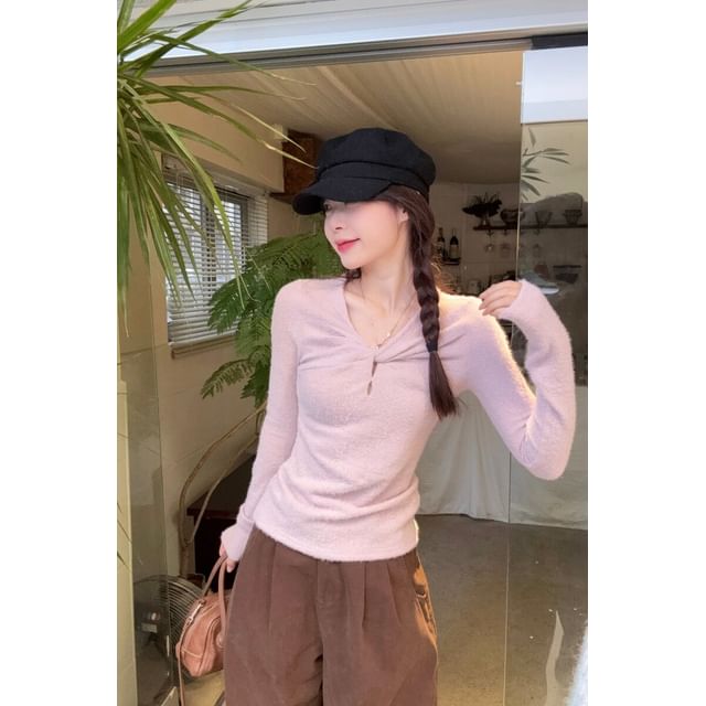 Twisted V-Neck Long Sleeve Top