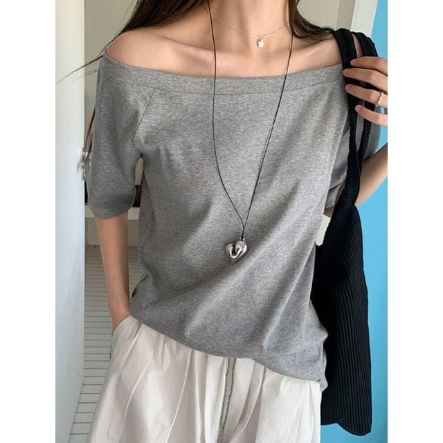 Off Shoulder Long Sleeve Basic Tee