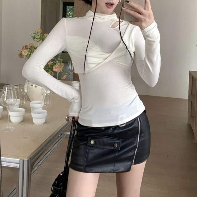 Mock Neck Cutout Ruched Long-Sleeve Top