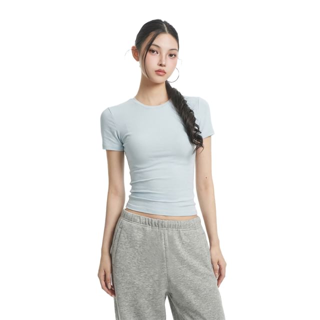 Crew Neck Basic Tee with Short Sleeves