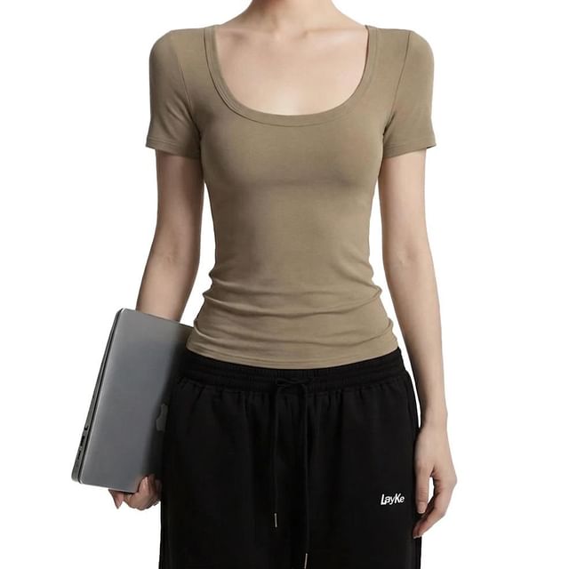 Scoop Neck Short-Sleeve Essential Tee