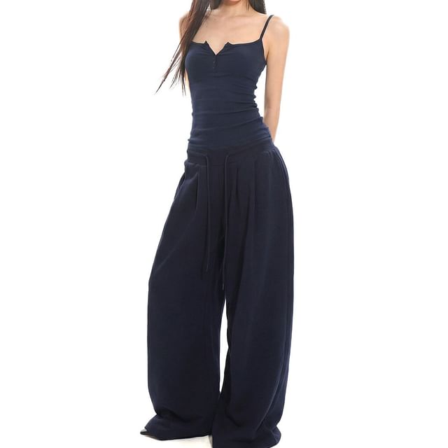 Henley Camisole with Drawstring Waist Baggy Sweatpants
