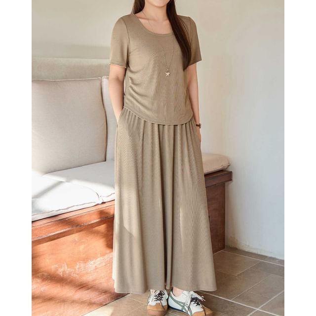 Scoop Neck T-Shirt and Maxi A-Line Skirt Set
