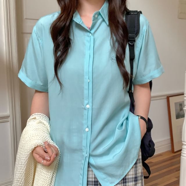 Button-Up Shirt with Collar and Short Sleeves