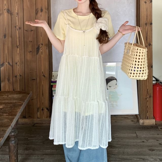 Short-Sleeve Crew Neck Plain T-Shirt / Spaghetti Strap Scoop Neck Plain Midi A-Line Dress