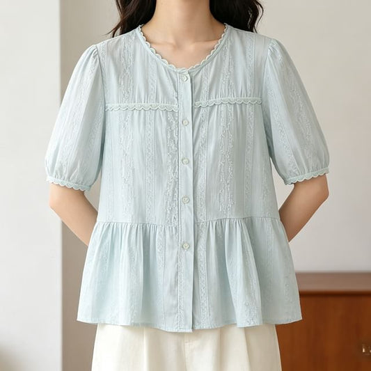 Short-Sleeve U-Neck Plain Crop Blouse