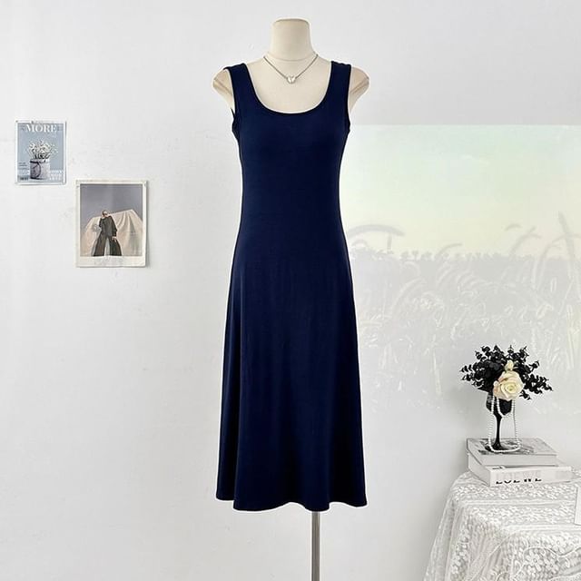Sleeveless Scoop Neck Plain Maxi A-Line Dress