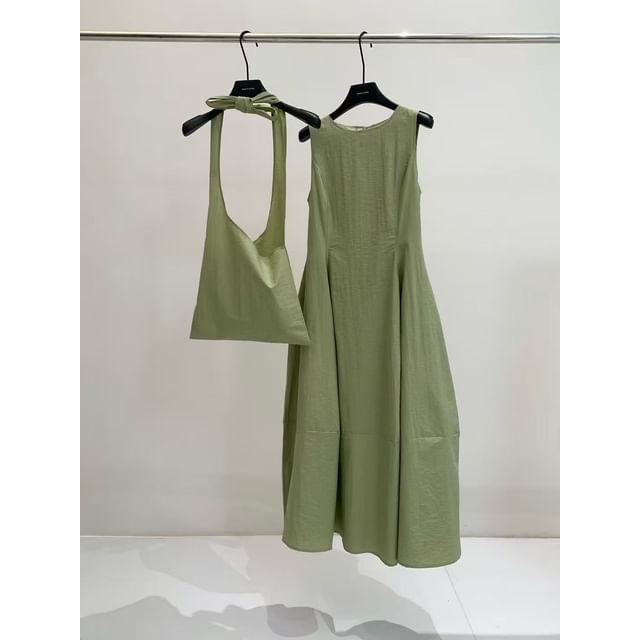 Sleeveless Round Neck Plain Slim-Fit Maxi A-Line Dress