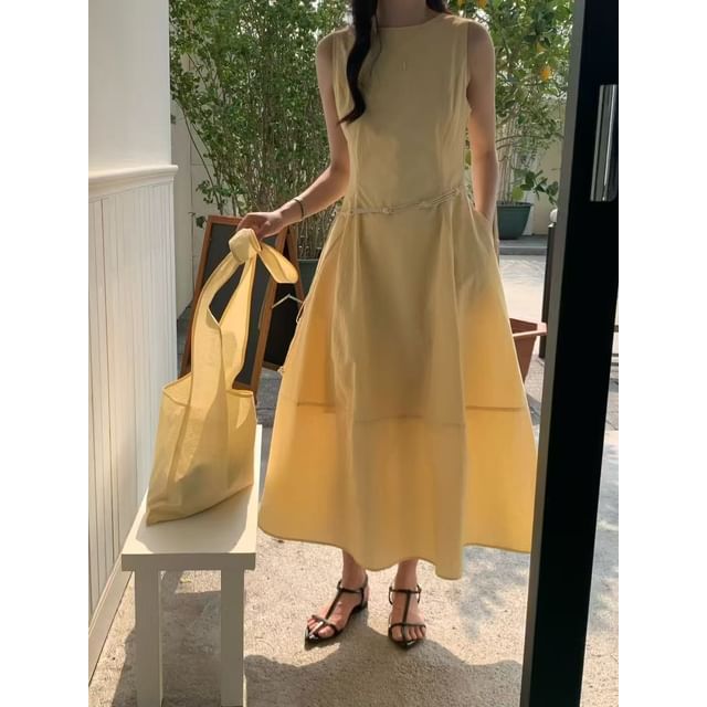 Sleeveless Round Neck Plain Slim-Fit Maxi A-Line Dress