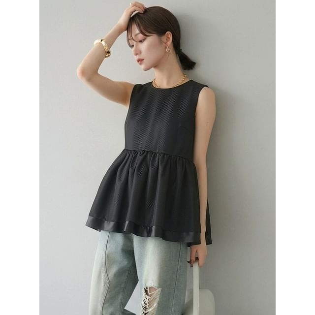 Textured Flowy Round-Neck Sleeveless Top