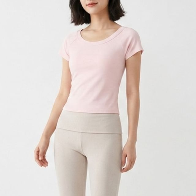 Off-Shoulder Slim Fit Crop T-Shirt
