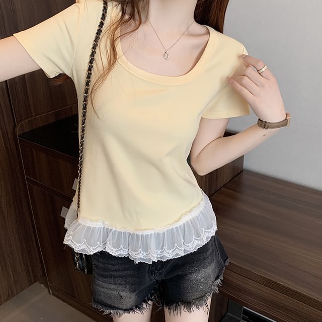 Short-Sleeve Scoop Neck Lace Panel Slim Fit T-Shirt