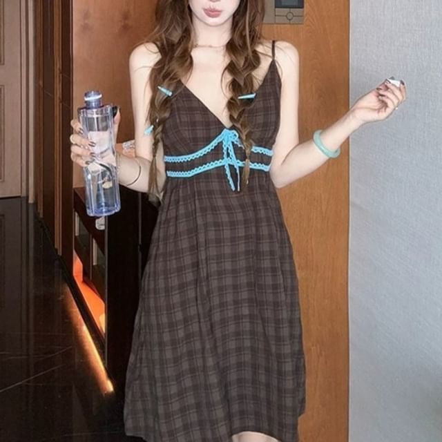 Plaid V-Neck Padded Nightdress and Camisole with Pants Set