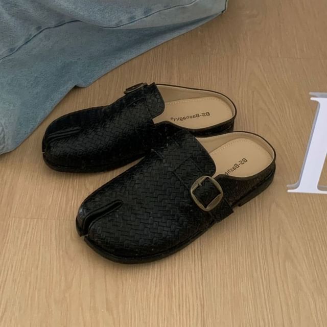 Split Toe Plain Buckled Faux Leather Flat Mules