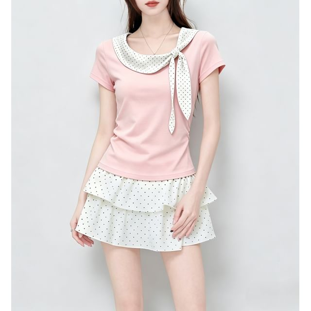 Polka Dot Knotted Fitted Tee with Short Sleeves
