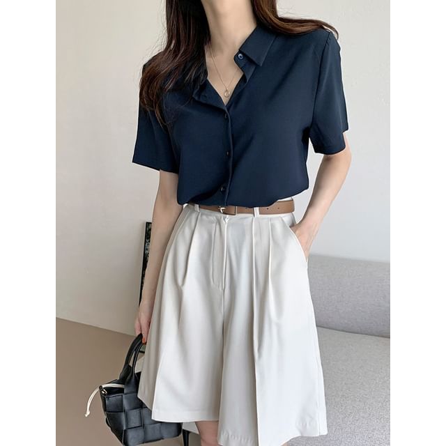 Loose-Fit Plain Short Sleeve Blouse