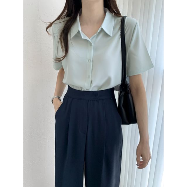 Loose-Fit Plain Short Sleeve Blouse