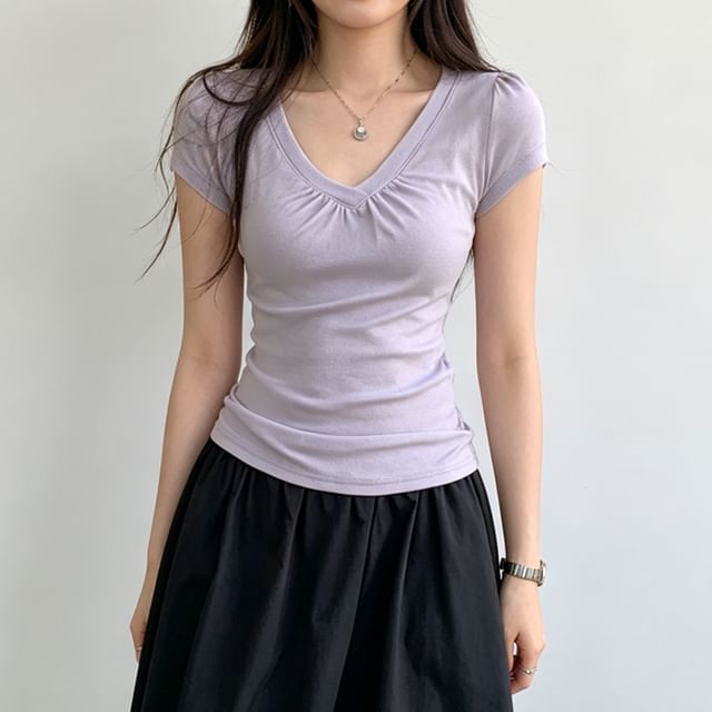 Short-Sleeve V-Neck Plain Ruched T-Shirt